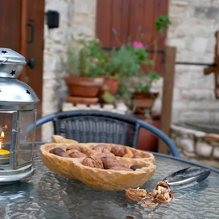 Ξενοδοχείο Rustic Retreat